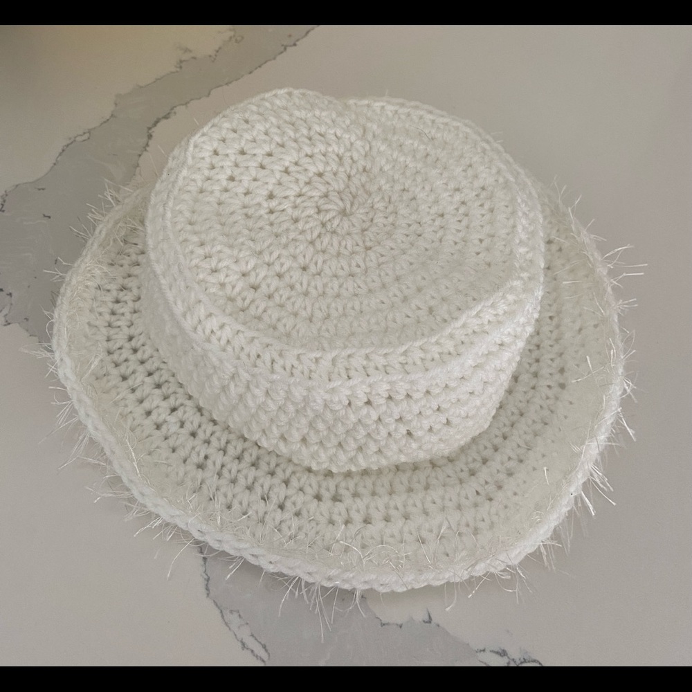 Crochet bucket hat